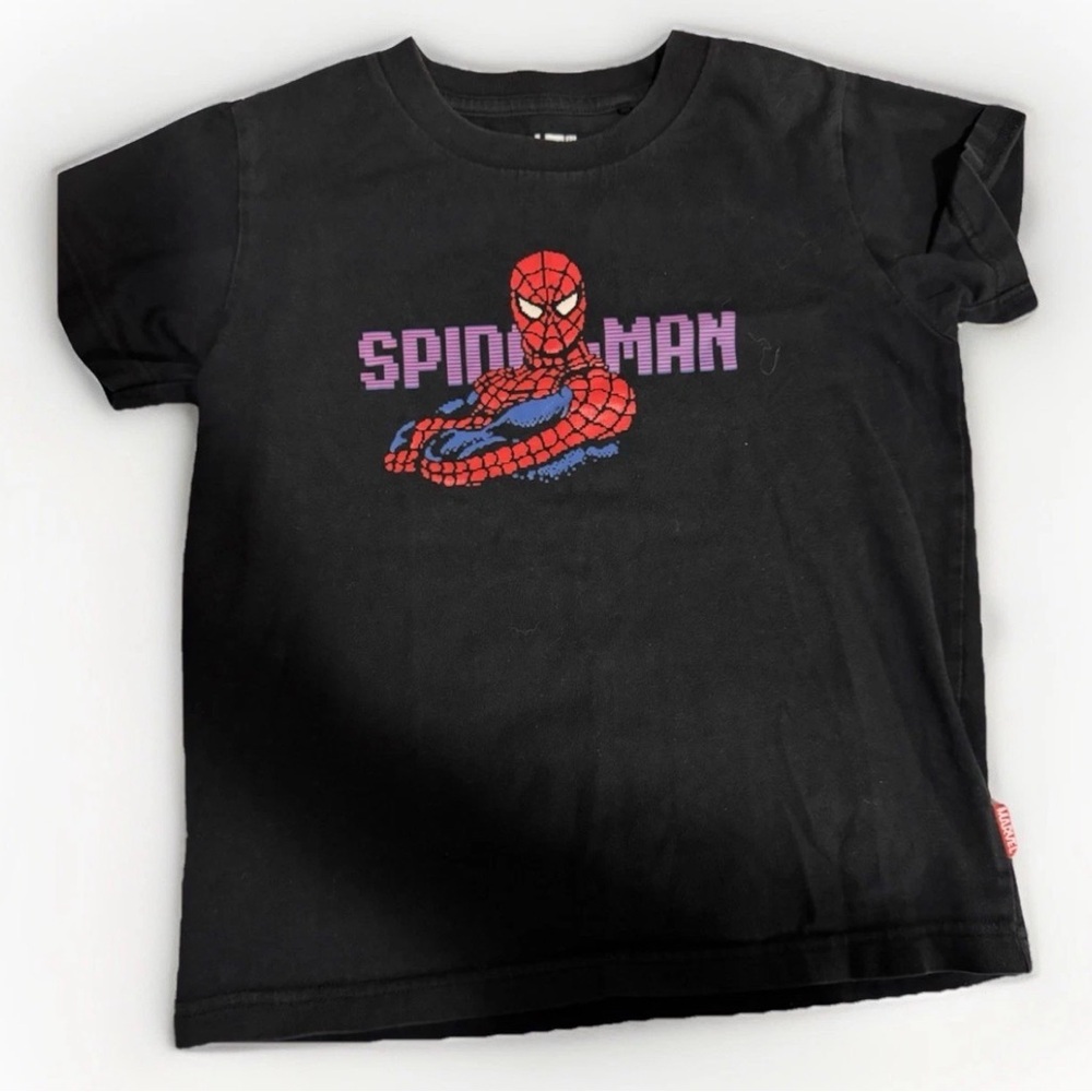 Spider-Man Graphic Tee Boys 5/6 Marvel Black Double Sided